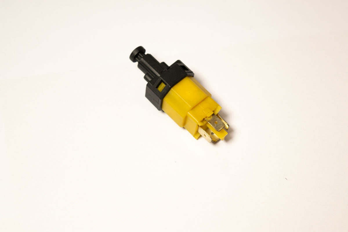 Sensor Switch De Pedal Freno Stop Para Chery Qq