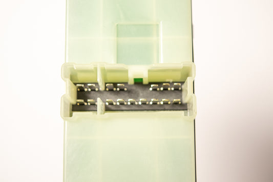 Botonera Alzavidrios Nissan Tiida O Versa 2009-2012