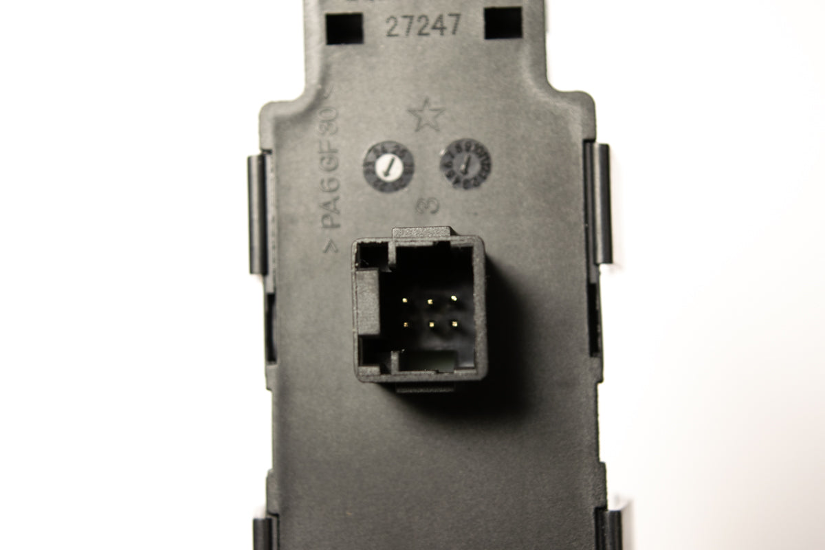 Botonera Alzavidrios  Para Citroen C4 6554hq Con Rebatible