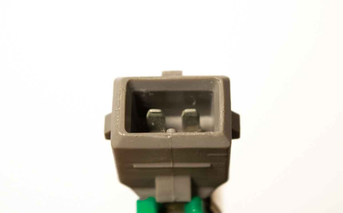 Inyector Peugeot Partner 1.8 Renault Clio 1.6 Scenic Iwp 143