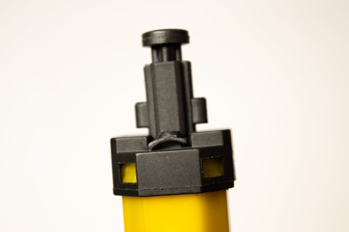 Sensor Switch De Pedal Freno Stop Para Chery Qq